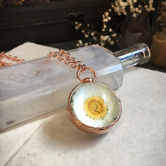 Real Daisy Necklace/Pressed Flower Pendant/Botanical Globe Amulet by Query Eve - Picture 11 of 11